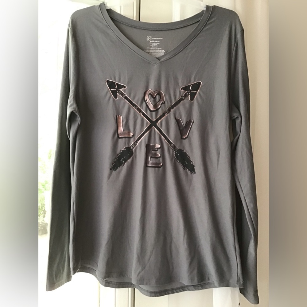 No Bo long sleeve shirt